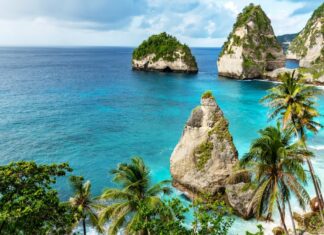 How to step up health advice as travel booms travel