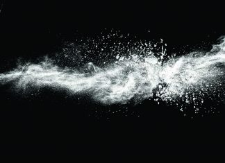 Crushing and dispersing medicines