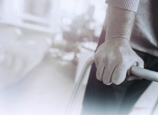 Interventions to reduce falls in nursing homes and hospitals