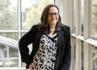 Industry pharmacist, technology expert User Experience