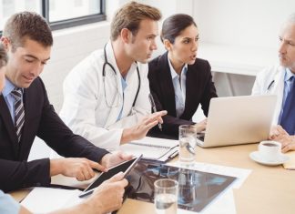 New principles to improve the quality of pharmacy services clinical governance principles