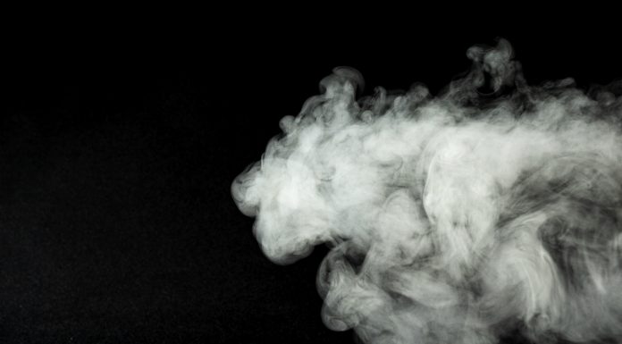 E-cigarettes warning after link with pulmonary illness in US ecigarettes