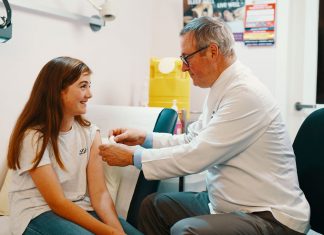 Victorian pharmacists to vaccinate children 10 and up