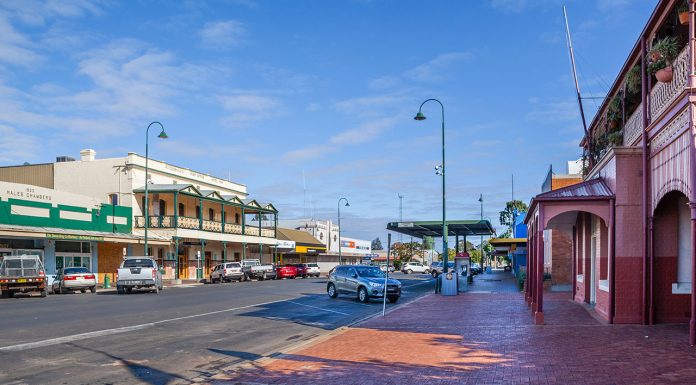 Rural and remote pharmacists need more support COVID-19 cases continue to grow in remote towns such as Bourke