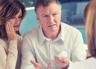 Aggression ramps up in pharmacies as fear increases COVID-19