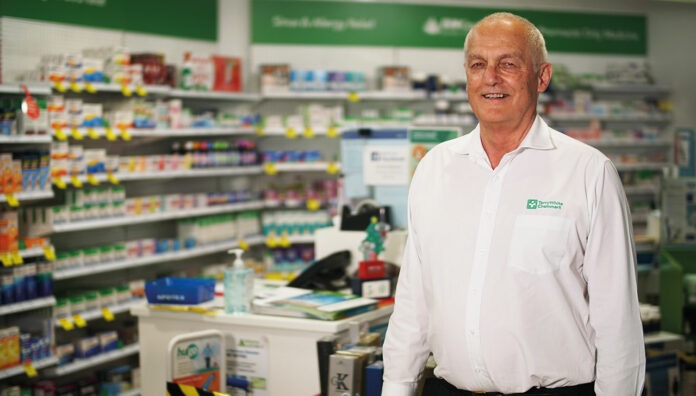 12-13_MemberInsight_RichardEdwards_feature PSA Life Member