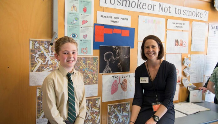 HealthLit4Kids-feature Dr Rosie Nash MPS with a participant in the HealthLit4Kids program.