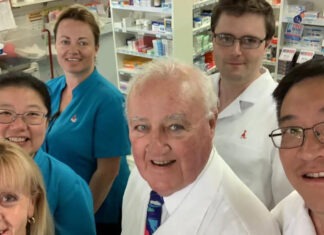 An ode to pharmacy practice Kerry Schiemer MPS (centre) will retire next month