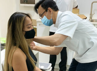 Pharmacists to give Pfizer booster doses