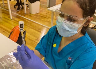 Pharmacy students do their part for vaccine rollout