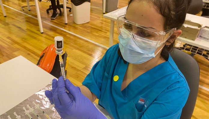 pharmacy-students-feature