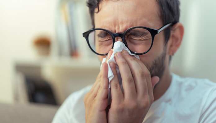 GettyImages-1468407989_zyrtec web allergic rhinitis
