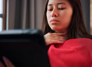 Assessing and managing sore throat